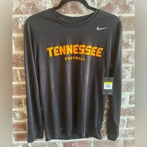 Tennessee Football, Nike Men’s Small Long Sleeve Dri-Fit Shirt NWT